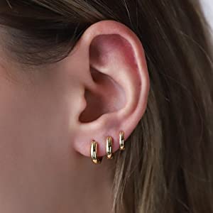 gold earrings