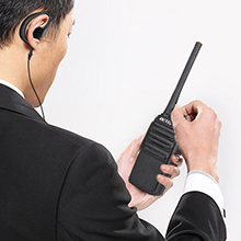 walkie talkie with earpiece