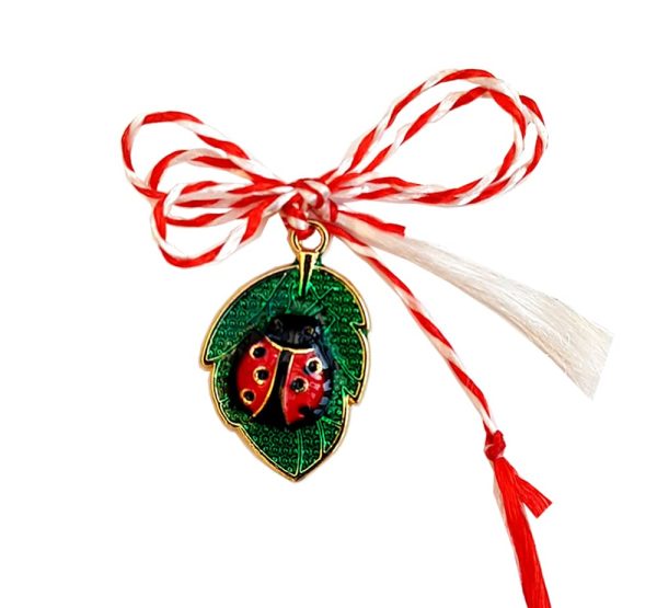 Martisor buburuza pe frunza verde charm cu snur traditional rosu si alb, romanian martisor, Martenitsa, 1 Martie, 8 Martie, Ziua Mamei. - Image 3