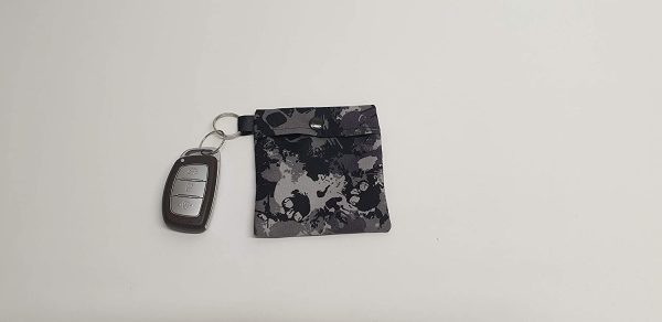 Reusable Face Mask Pouch, Face Mask Bag, Holder with secured with snap buttons - Image 3