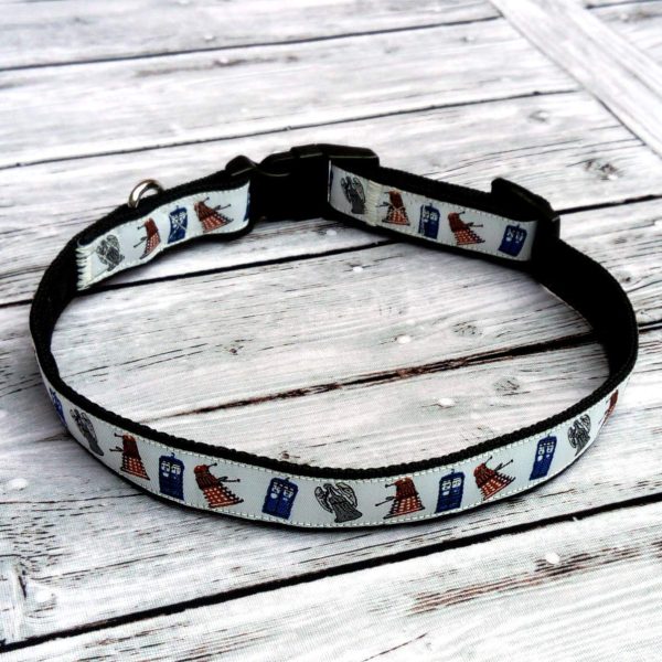 Loop-da-Loop Dr Who dog collar (Small - 10-14", 0.75" wide) - Image 4