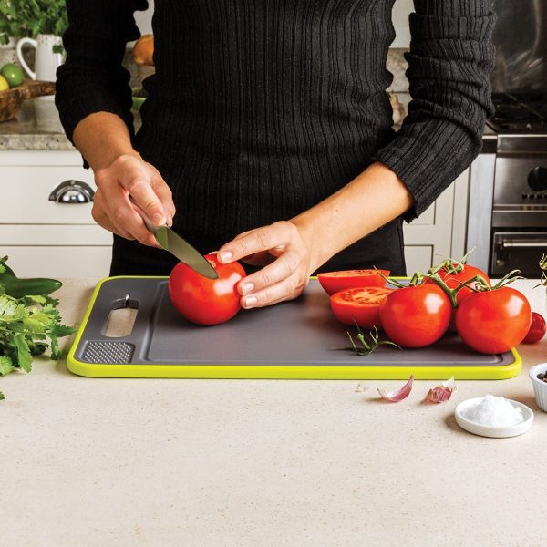 Fast Thaw 4-in-1 Chopping Board - The fast-defrosting chopping board that?s also a knife honer and spice grinder - Image 2