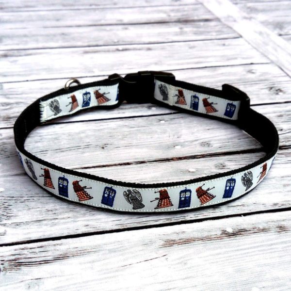 Loop-da-Loop Dr Who dog collar (Small - 10-14", 0.75" wide)