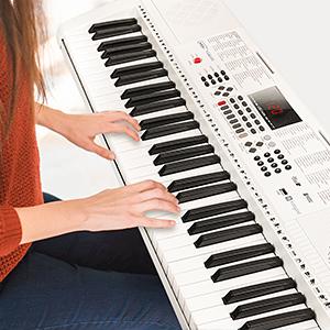 beginner piano keyboard