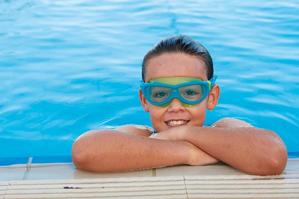 Zoggs Phantom Junior Swimming Goggles, UV Protection Swim Goggles, Quick Adjust children??s Goggles Straps, Fog Free Clear Swim Goggle Lenses, Swimming Goggles kids 6-14 years - Image 3