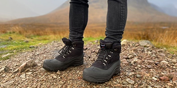 hiking boots for mens womens