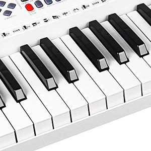 piano keyboard with lighted keys