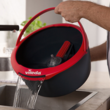 Vileda Spin and Clean, easy pouring spout, microfibre, 